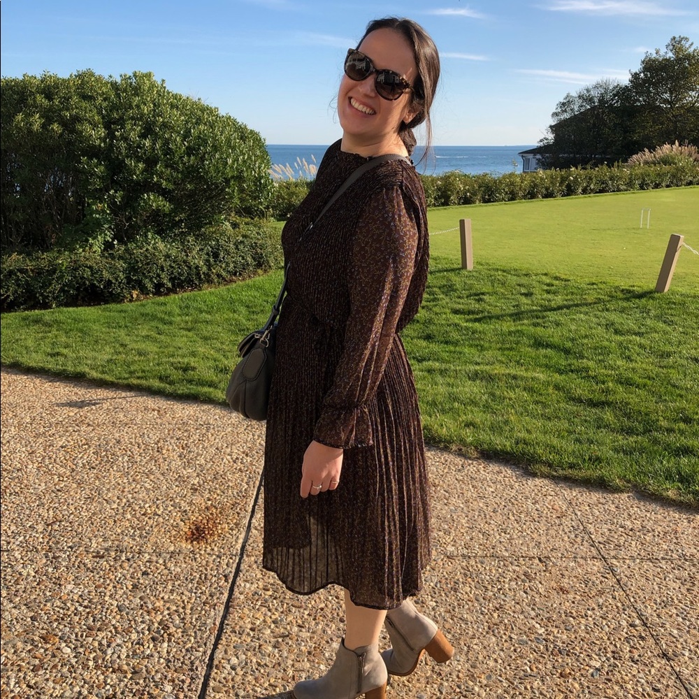 Meet your Posher, Emma